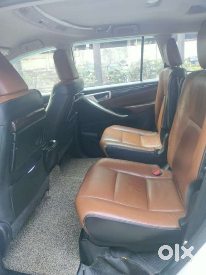 Toyota Innova Crysta 2.8z Automatic, 2017, Diesel