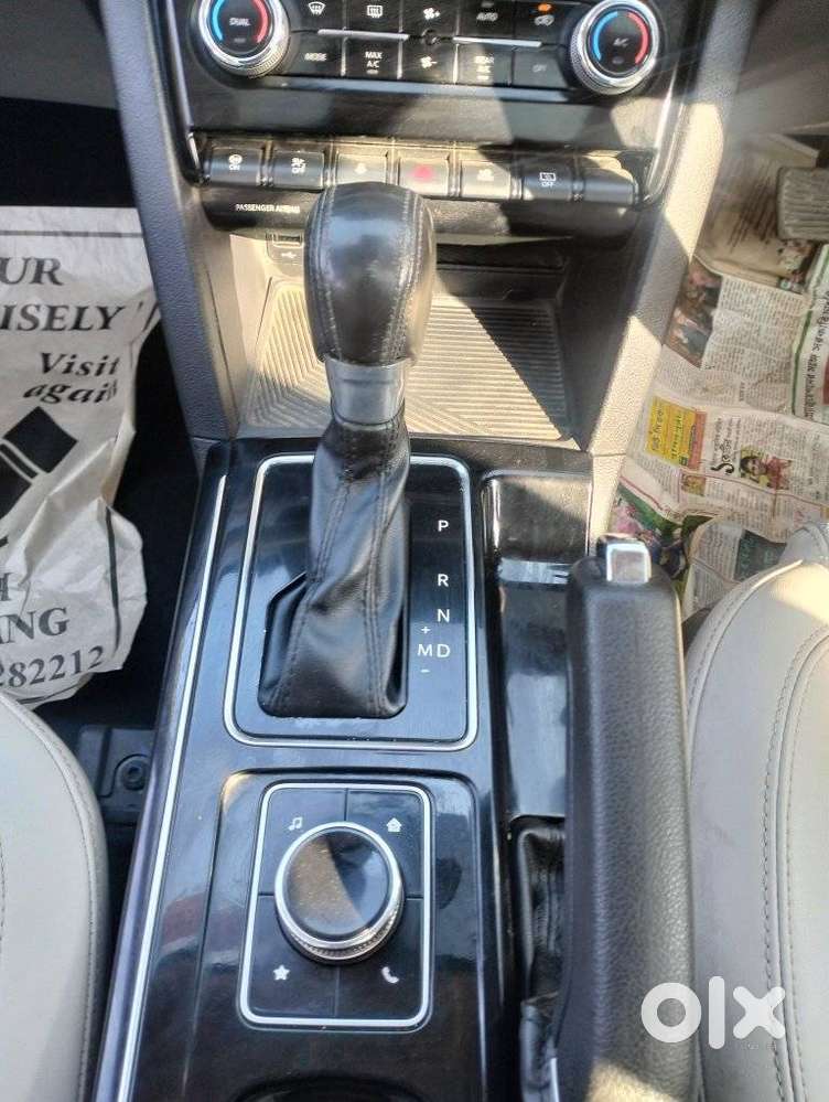 Mahindra Xuv700 2.0 Ax 7 Petrol At Str, 2025, Petrol