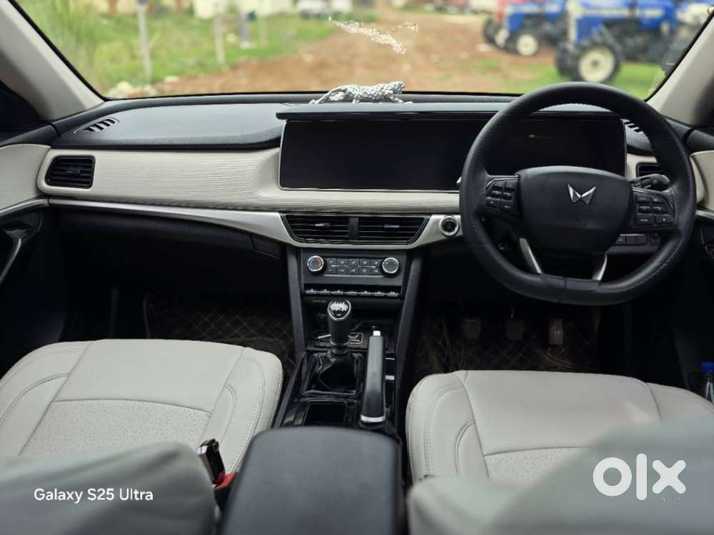 Mahindra Xuv700 2.2 Ax 5 Diesel Mt 7 Str, 2025, Diesel