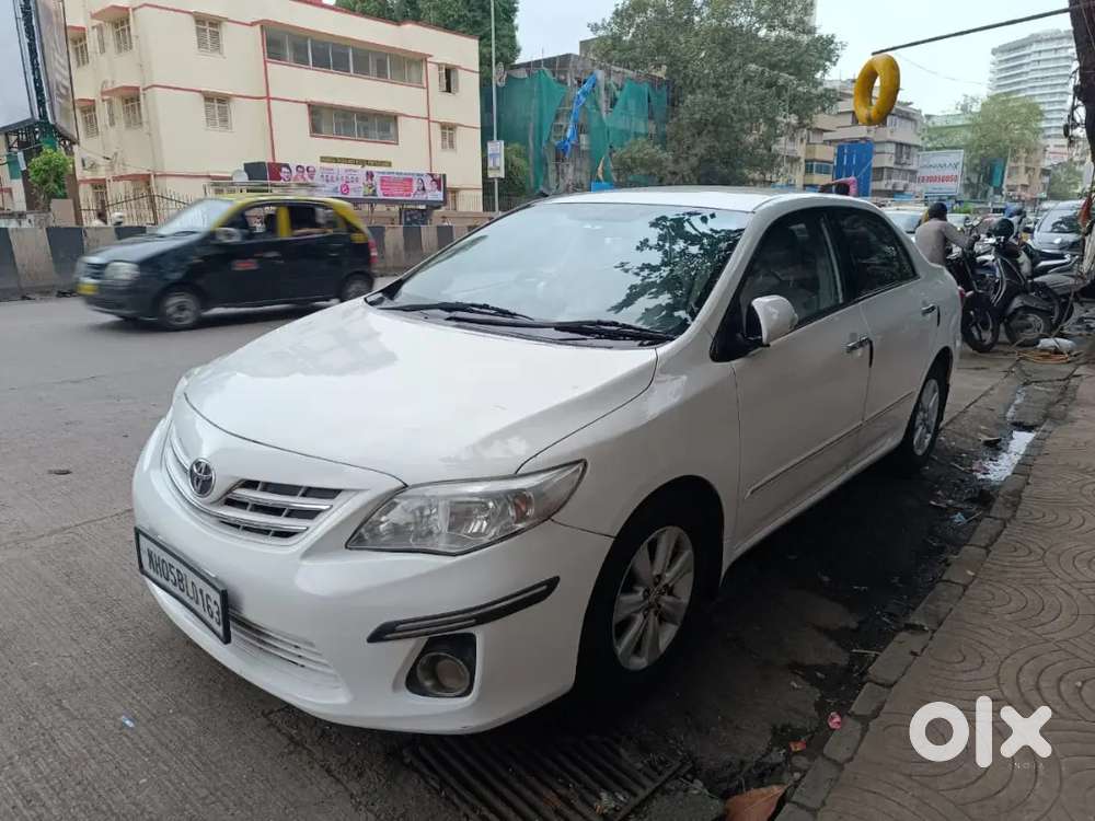 Toyota Corolla Altis 2012