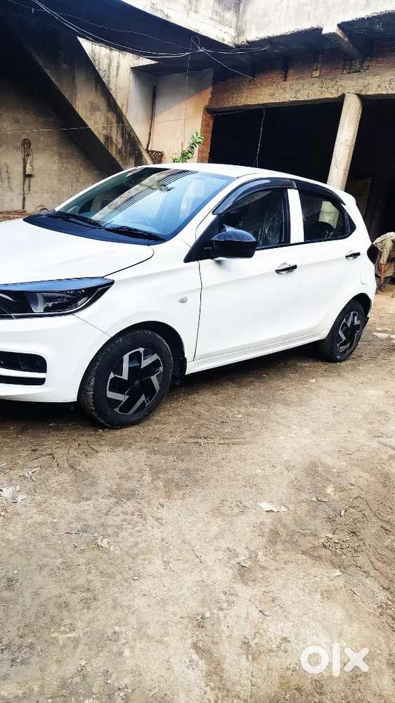 Tata Tiago Xm Petrol 2025