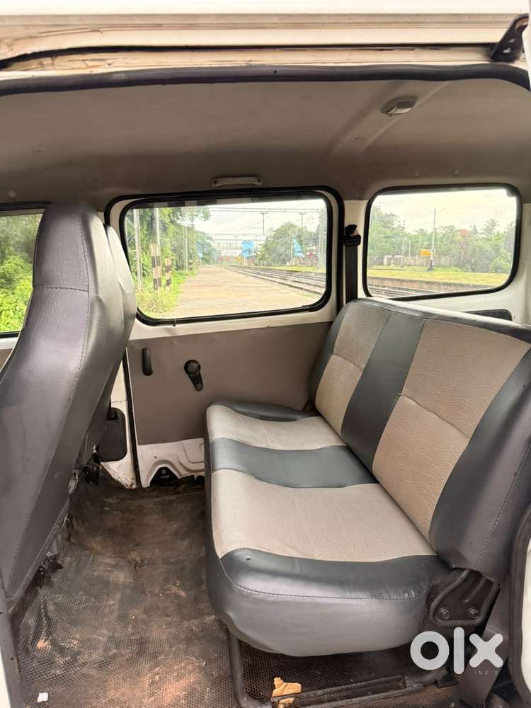 Maruti Suzuki Eeco 5 Str, 2010, Petrol