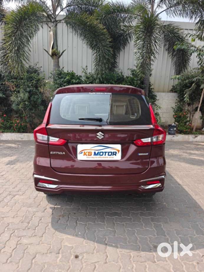 Maruti Suzuki Ertiga 1.5 Zxi Plus Shvs, 2022, Petrol