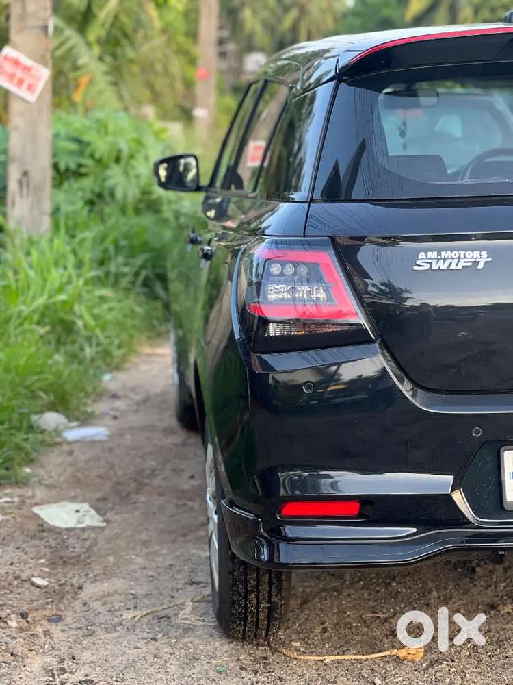 Maruti Swift Vxi 2025 Black Single Owner Very Low Km