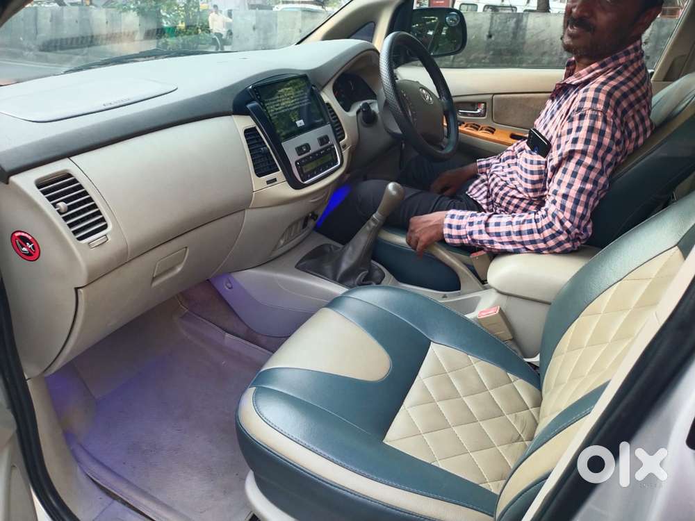 Toyota Innova 2.5 Vx 8 Str Bs-iii, 2011, Diesel