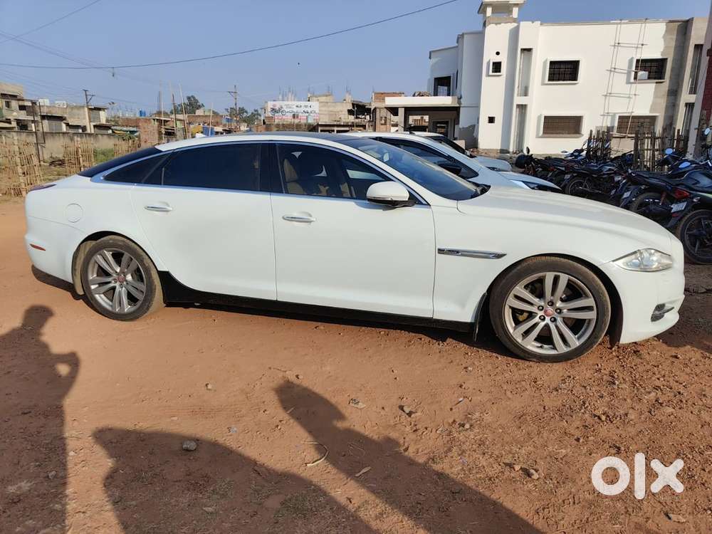 Jaguar Xj Diesel Automatic 2015 Year