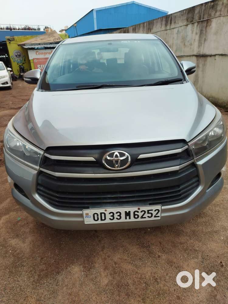 Toyota Innova Crysta 2.4 G Mt 8s, 2017, Diesel
