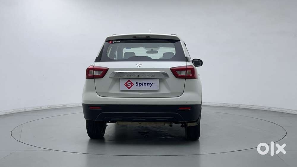 Maruti Suzuki Vitara Brezza 1.5 Vxi, 2022, Cng & Hybrids
