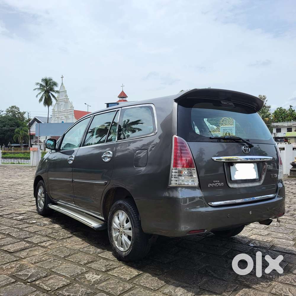 Toyota Innova 2.5 G (diesel) 7 Seater, 2010, Diesel