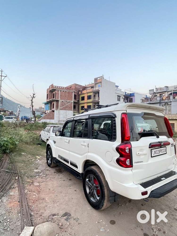 Mahindra Scorpio 2016 Diesel Well Maintained