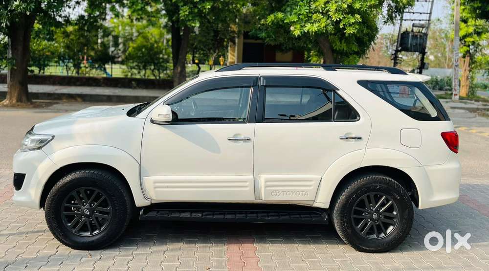 Toyota Fortuner 4x4 At, 2015, Diesel
