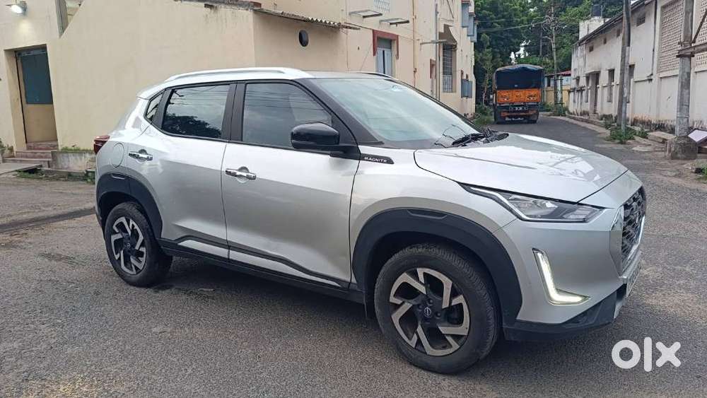 Nissan Magnite 1.0 Xv Executive Turbo Cvt, 2023, Petrol