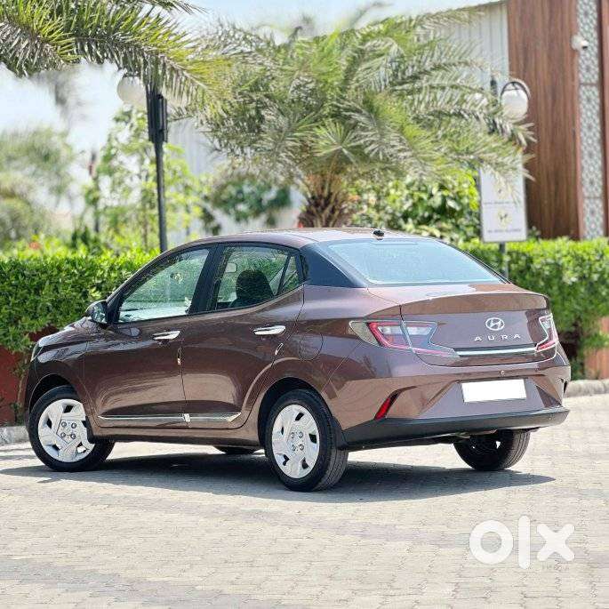 Hyundai Aura S Automatic, 2022, Petrol
