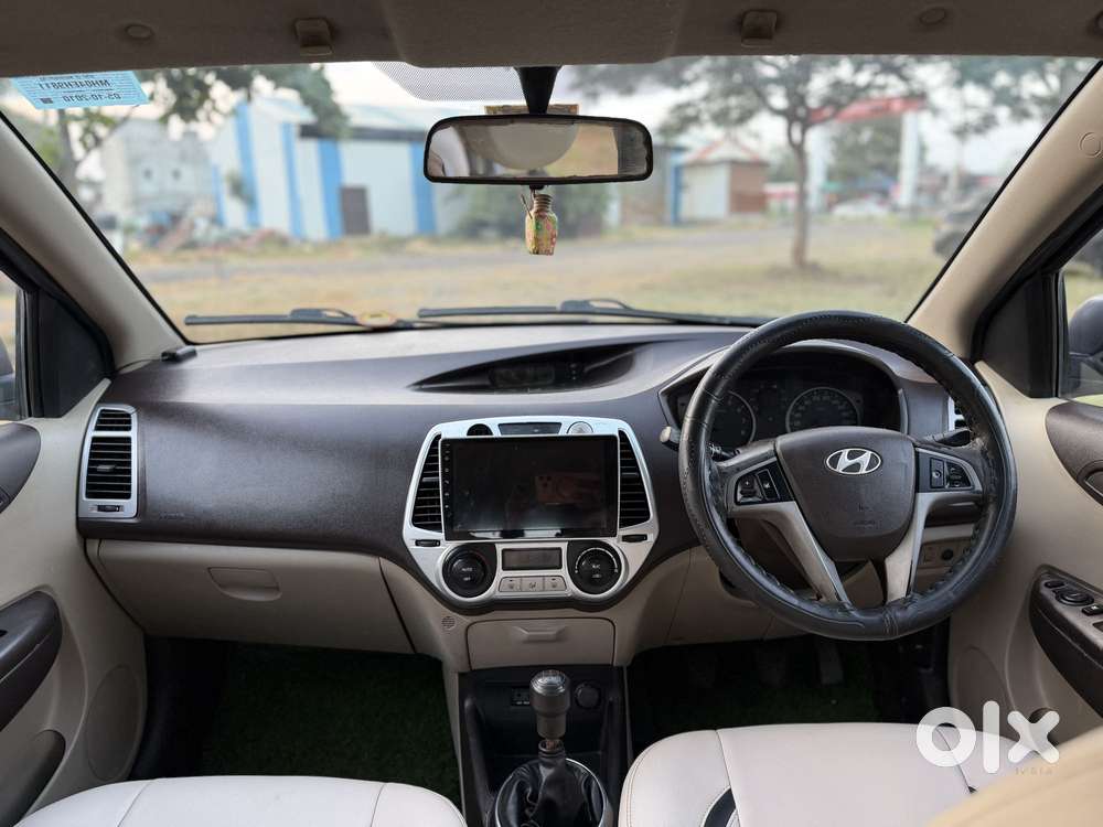 Hyundai I20 Petrol Asta Option, 2010, Petrol