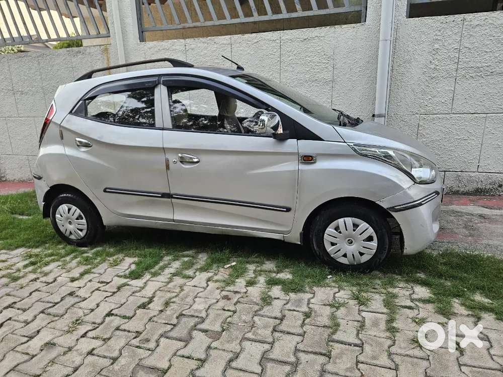 Hyundai Eon 2012 Petrol Well Maintained