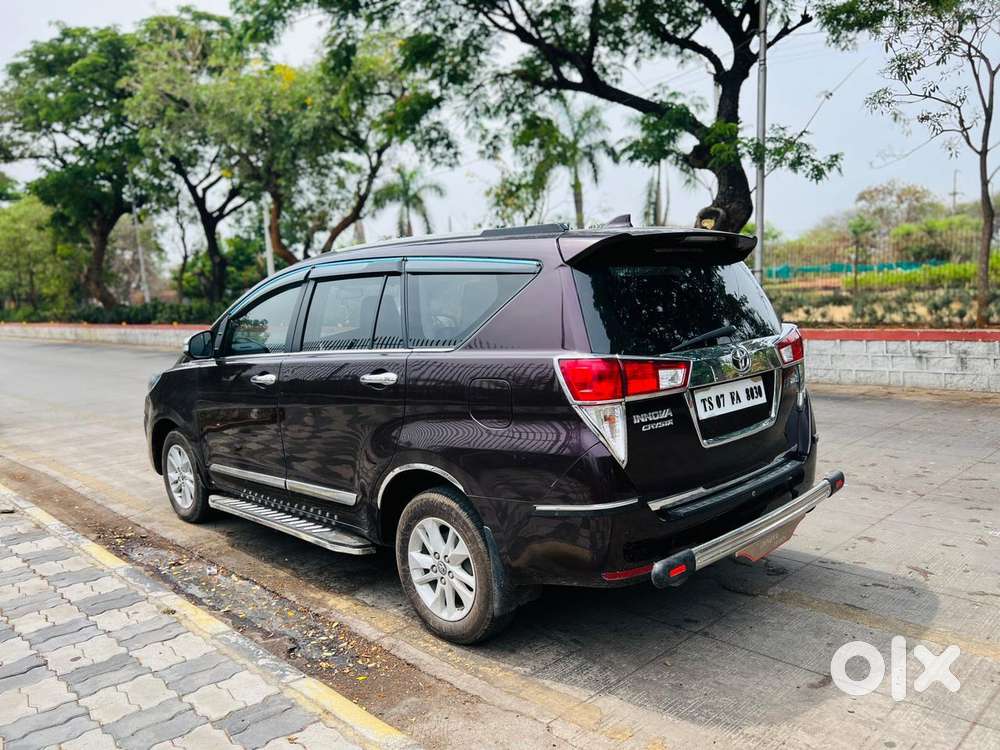 Toyota Innova Crysta 2.8z Automatic, 2016, Diesel
