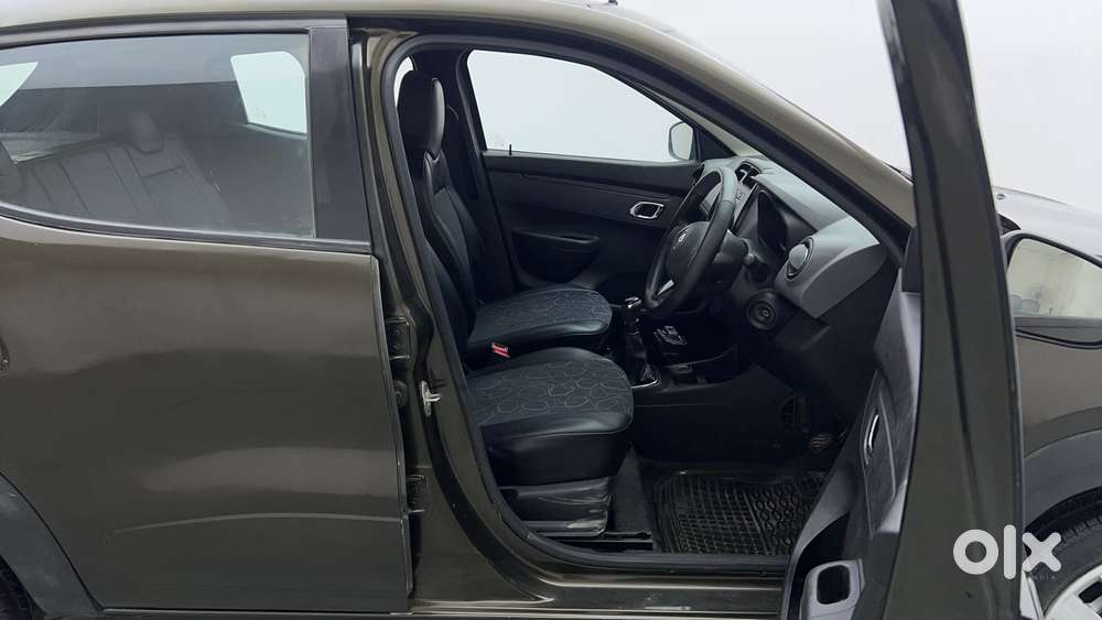 Renault Kwid 2019-ongoing 1.0 Rxt (o), 2019, Petrol