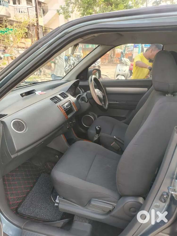 Maruti Suzuki Swift 2010
