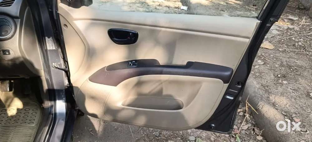 Hyundai I10 2013 Cng & Hybrids Well Maintained