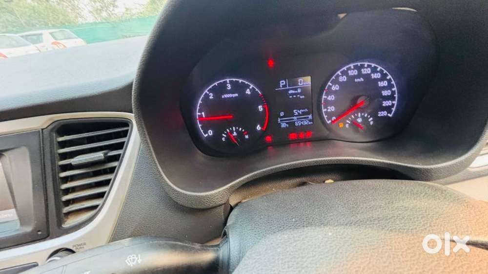 Hyundai Verna Crdi 1.6 At Ex, 2017, Diesel