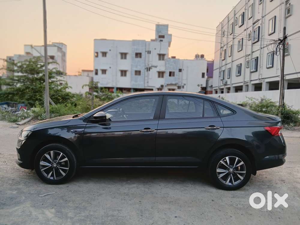 Skoda Slavia 1.0 Tsi Style At, 2023, Petrol