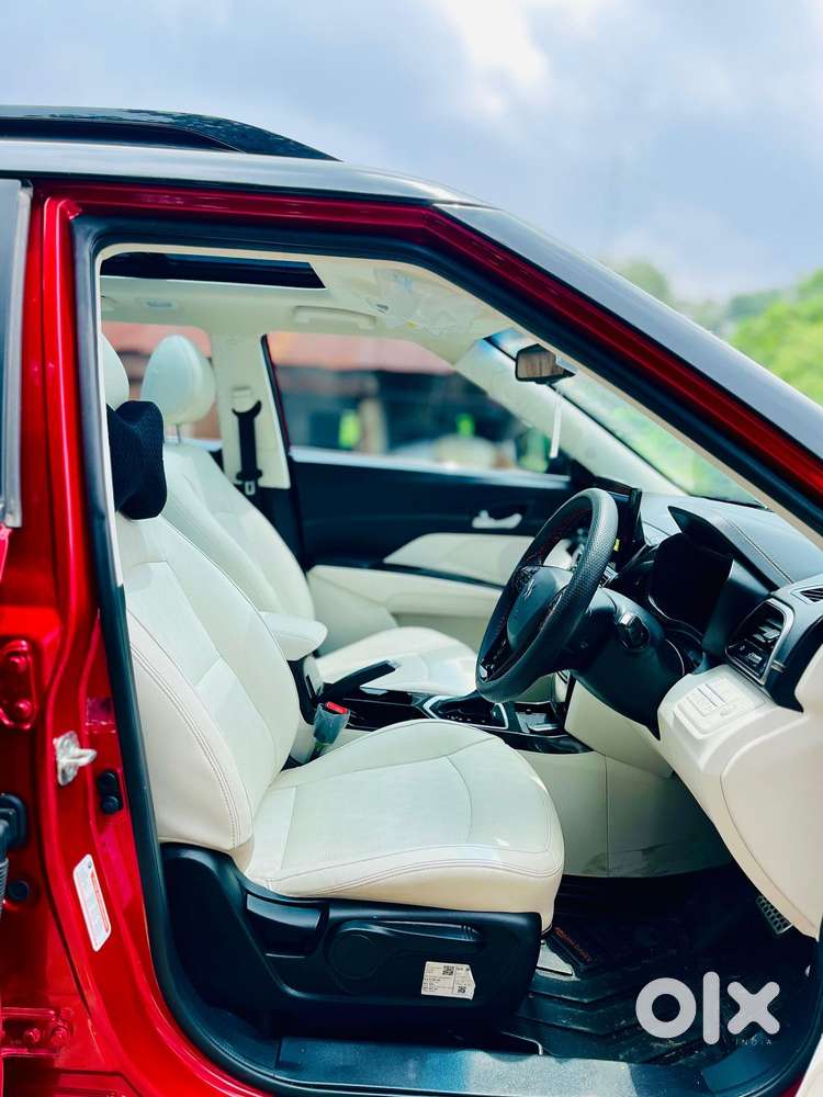 Mahindra Xuv 3xo, 2025, Petrol