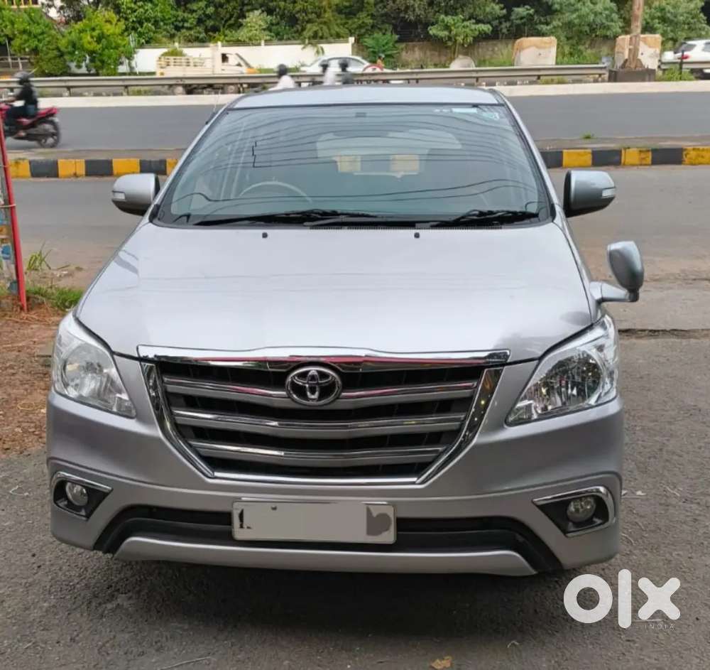 Toyota Innova 2.5 V 2016
