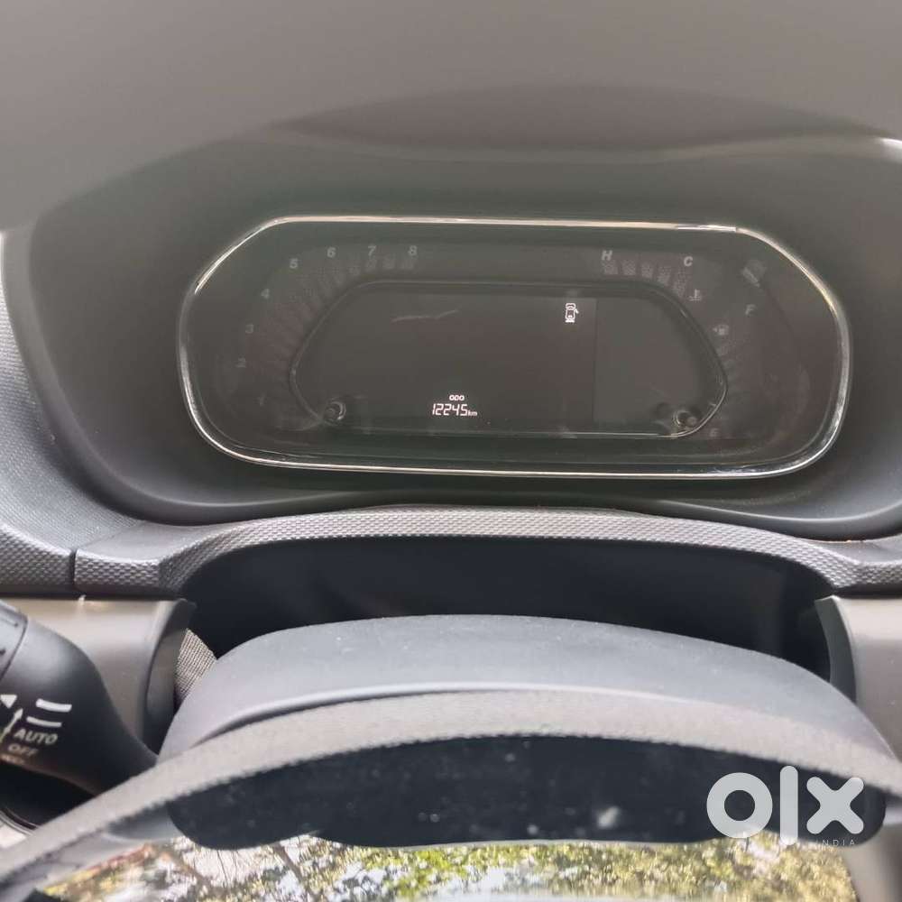 Showroom Conditiontata Nexonxms(petrol/manual)sunroof  Only 12k Kms