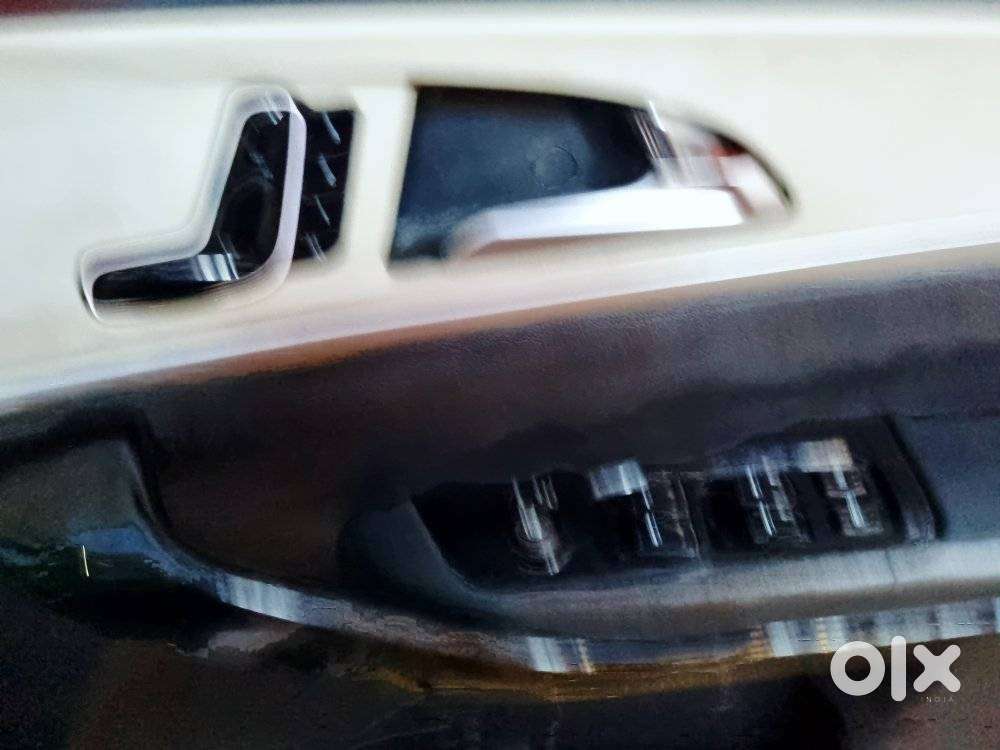 Mahindra Xuv700 2.2 Ax 7 Diesel At Str, 2022, Diesel