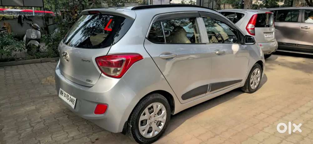 Hyundai Grand I10 Sportz 2015 Petrol 70000 Km Driven