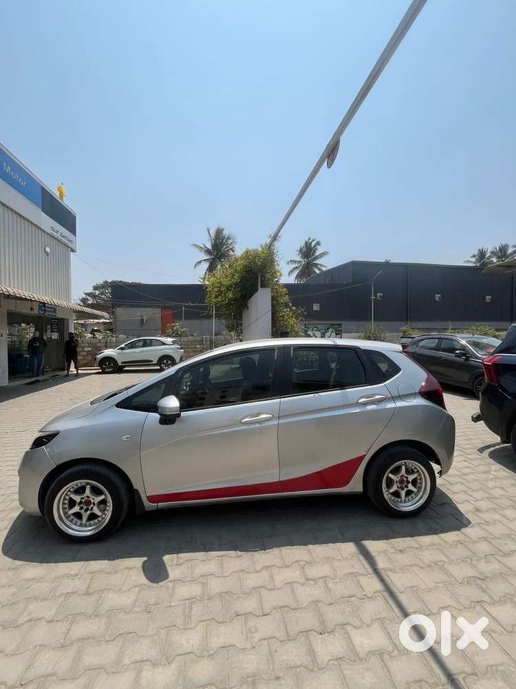 Honda Jazz 2016 Diesel Well Maintained