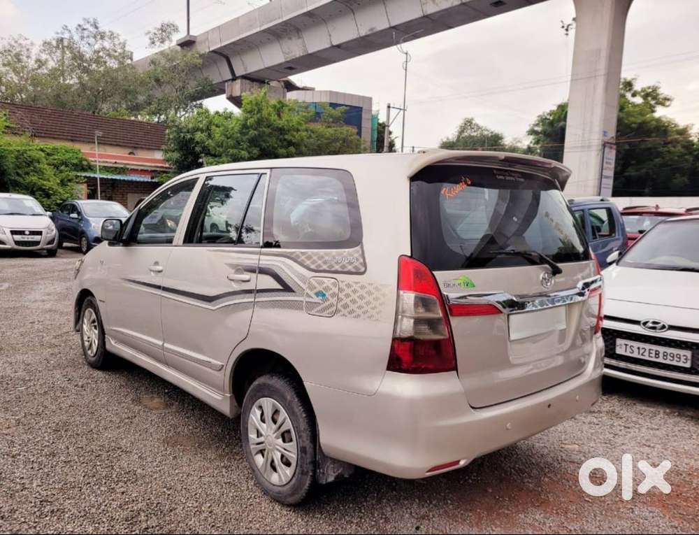 Toyota Innova 2.5 2015
