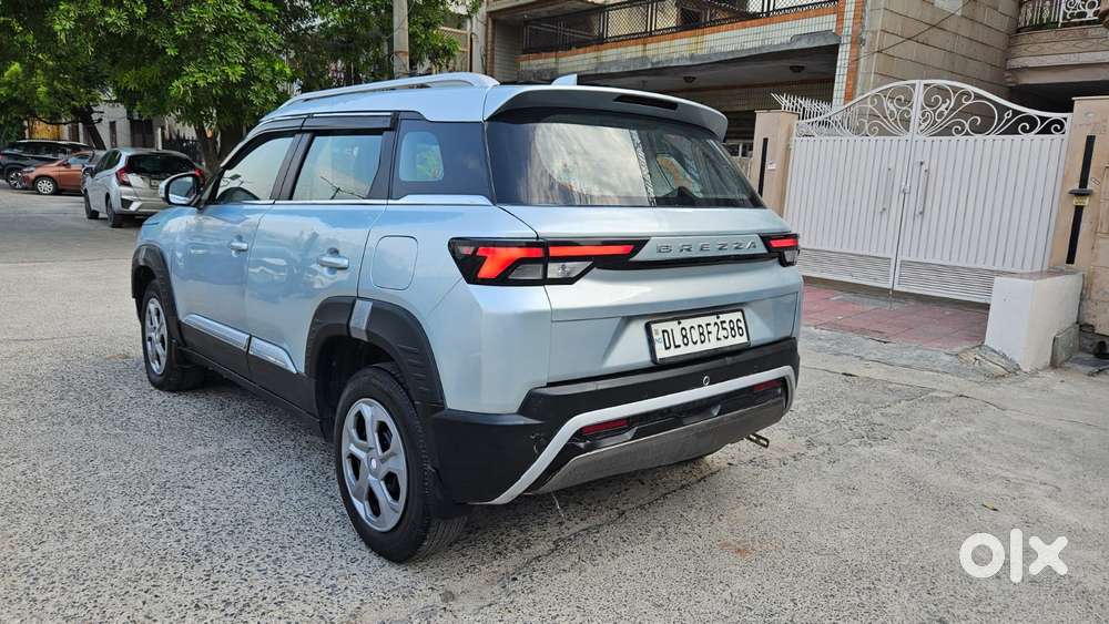 Maruti Suzuki Brezza 1.5 Vxi Cng, 2023, Cng & Hybrids