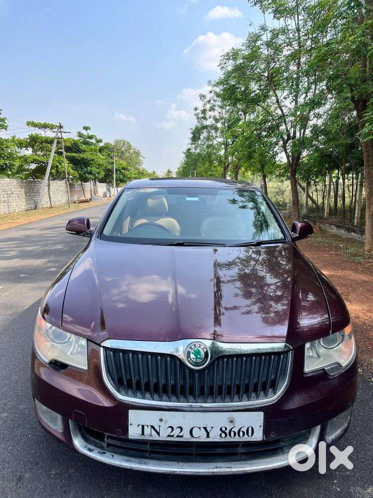 Skoda Superb, 2011, Petrol