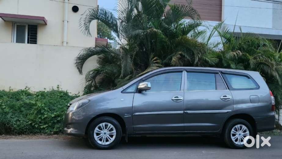 Toyota Innova 2012-2013 2.5 Gx (diesel) 7 Seater Bs Iv, 2011, Diesel