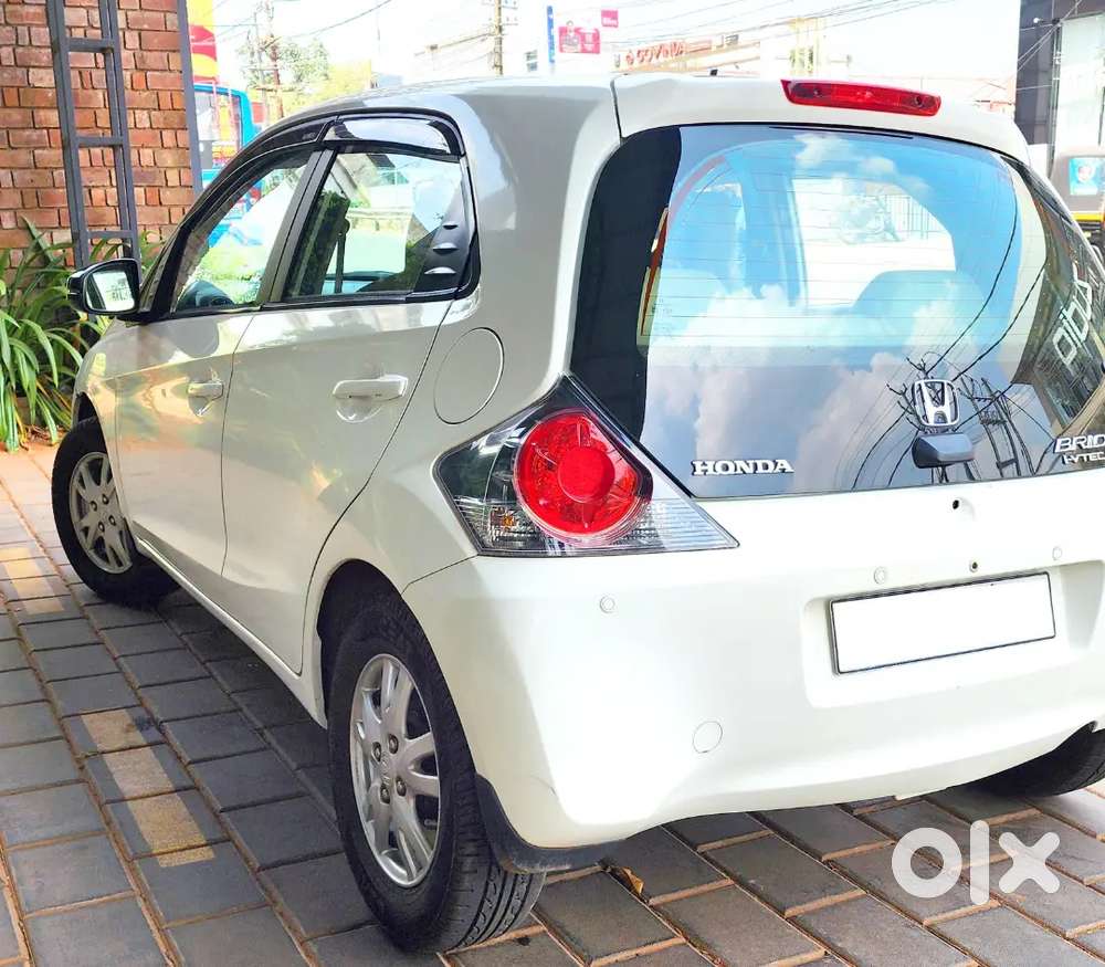 Honda Brio 2015 Petrol Well Maintained