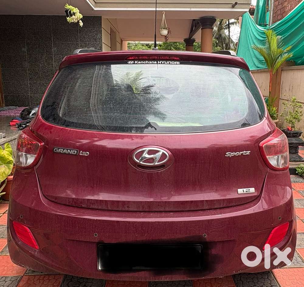 Hyundai Grand I10 Sportz 2016 Petrol
