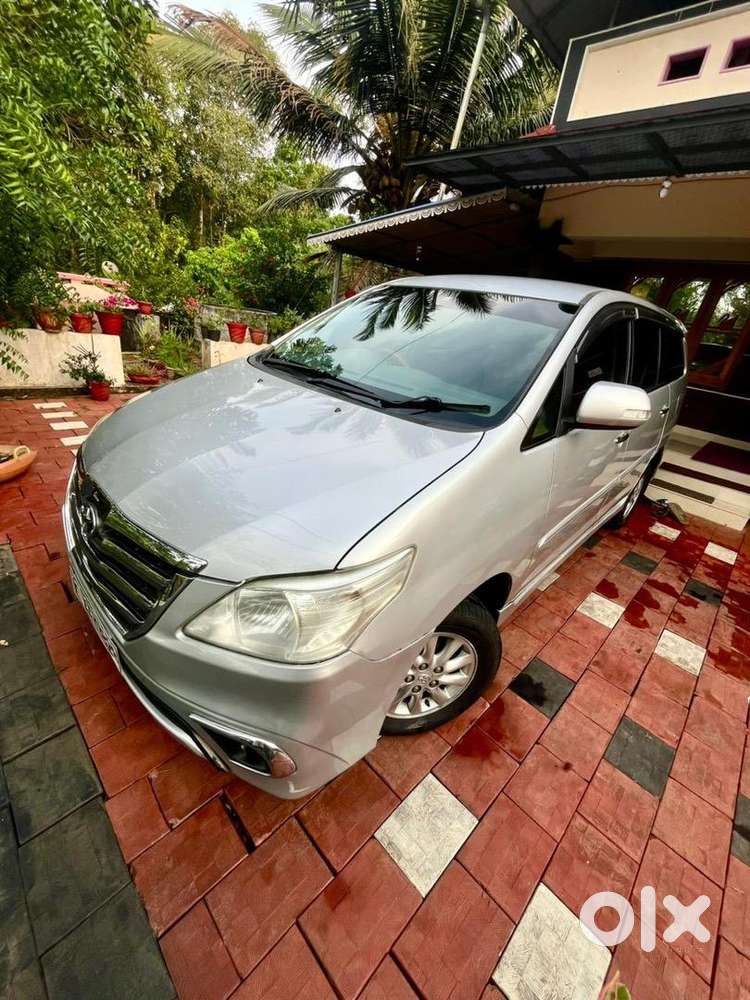 Toyota Innova 2013 Vx Diesel 140000 Km Driven