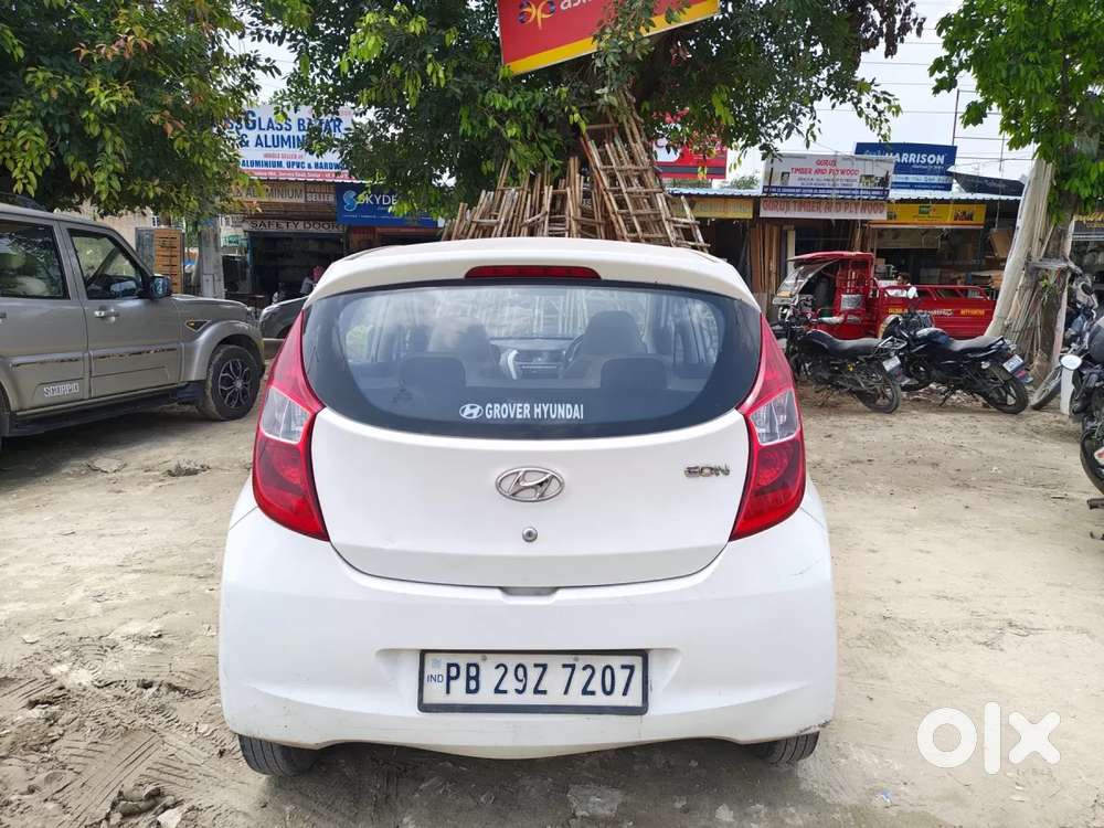 Hyundai Eon Era +, 2017, Petrol