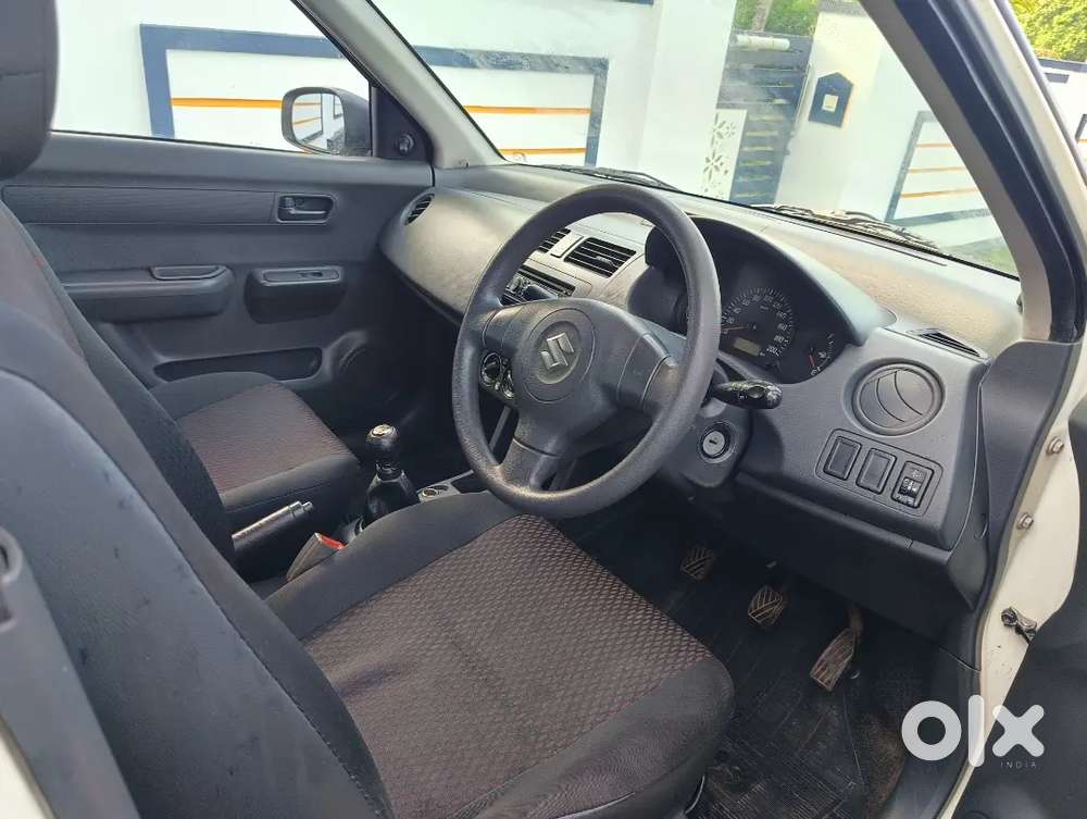 Maruti Suzuki Swift 2011 Diesel 110000 Km Driven