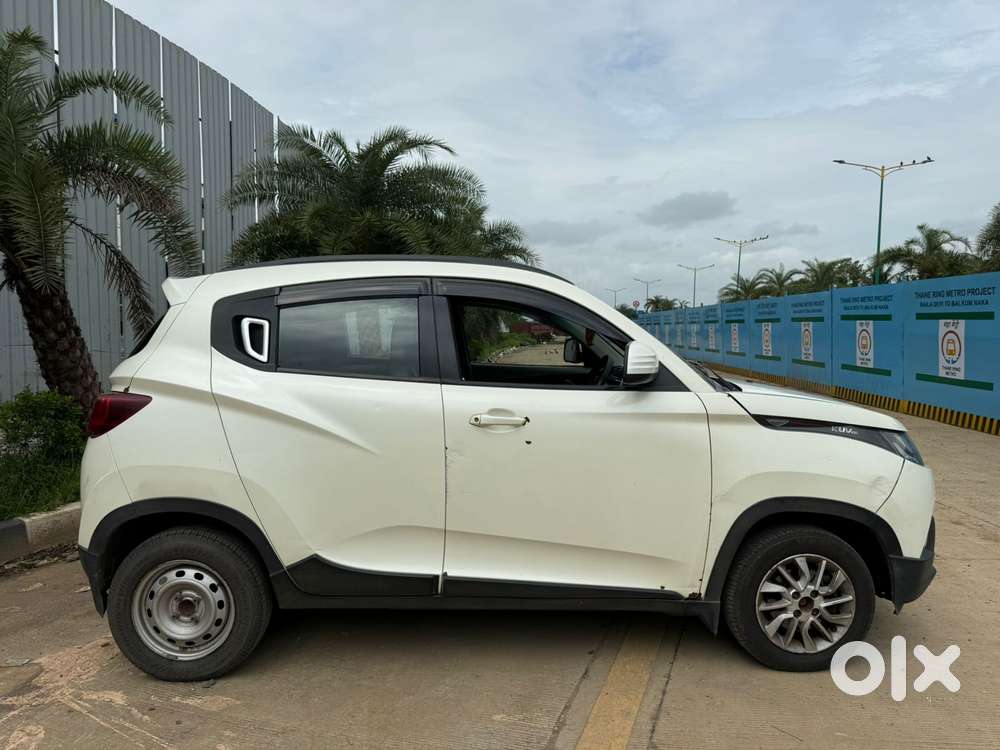 Mahindra Kuv 100 D75 K8 Dual Tone, 2016, Petrol