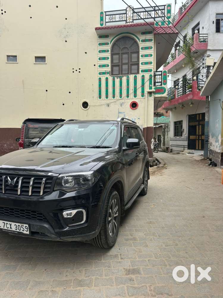 Mahindra Scorpio N 2024 Petrol Well Maintained