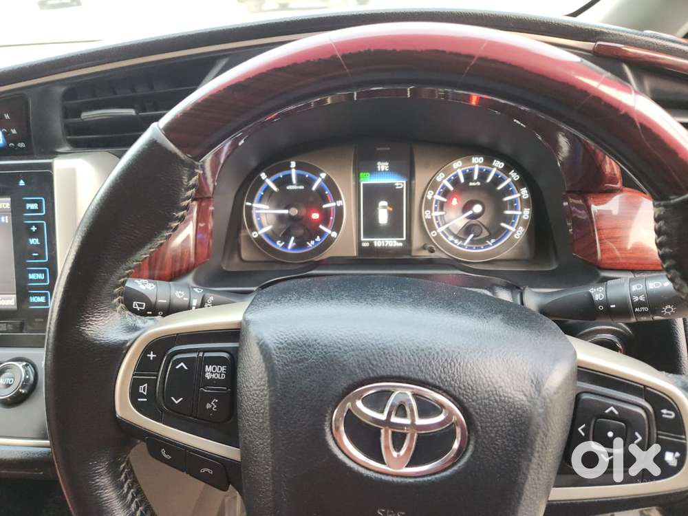 Toyota Innova Crysta 2.4 V 8 Str, 2018, Diesel