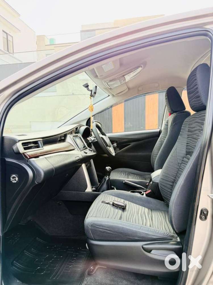 Toyota Innova Crysta 2.4 V 8 Str, 2017, Diesel