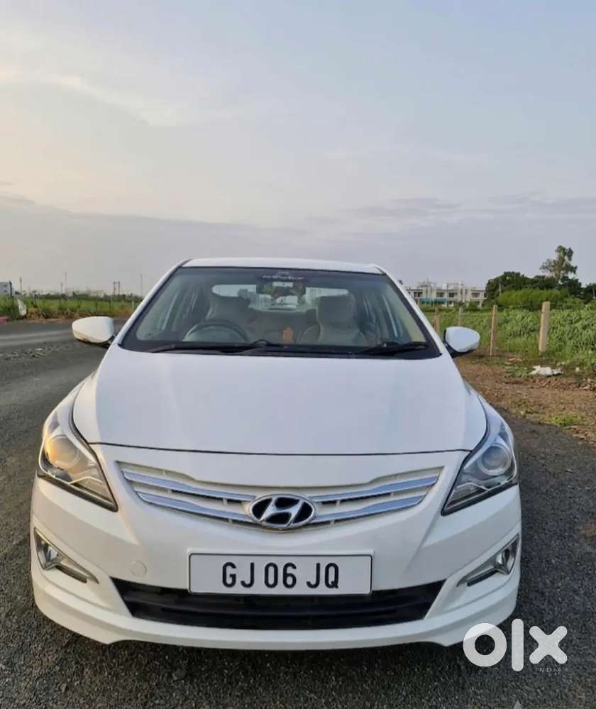 Hyundai Verna Fluidic 2016 Sx  Petrol