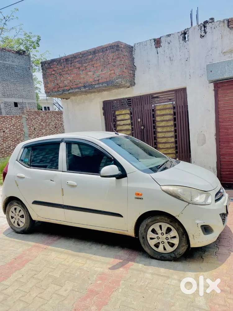I 10 Car 2011 Model Good Condition