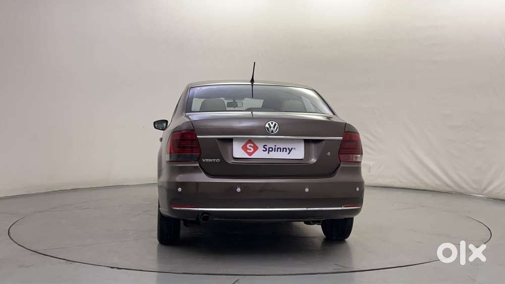 Volkswagen Vento 2010-2013 Petrol Highline, 2015, Petrol