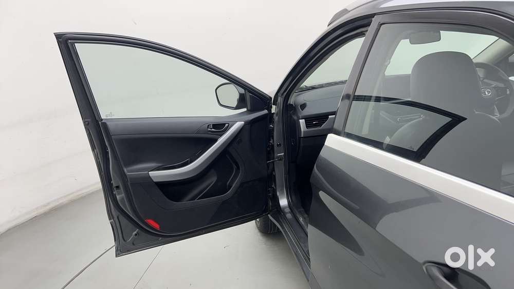 Tata Nexon 1.2 Revotron Xm, 2022, Petrol