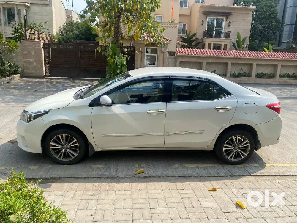 Toyota Corolla Altis 2016