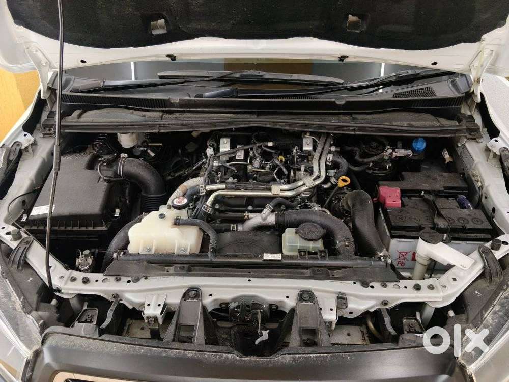 Toyota Innova Crysta 2.4 G Mt 8s, 2024, Diesel